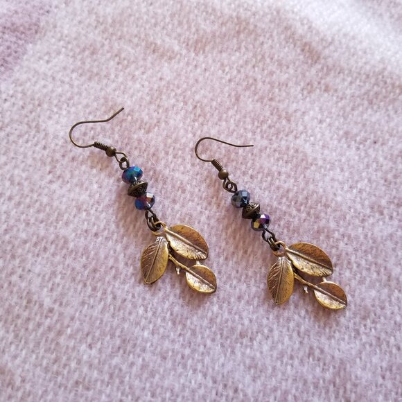 New Handmade Earrings with cryatals - Picture 4 of 6